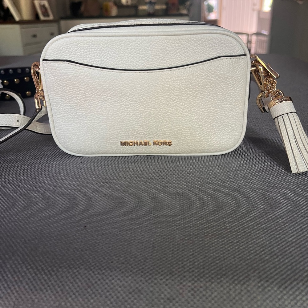 Michael Kors camera bag. Crossbody/belt bag